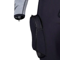 Combinaison DYNAFLEX AQUALUNG 7mm à Cagoule Homme 6 Combinaison DYNAFLEX AQUALUNG 7mm à Cagoule Homme -Combinaison Soldes Magasin dynaflex 2023 cagoule detail