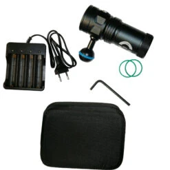 Lampe Phare SQUID VIDEO OCEAMA 5600 Lumens 7 Lampe Phare SQUID VIDEO OCEAMA 5600 Lumens -Combinaison Soldes Magasin lampe maxi vid o squid video ist 6000 lumens04